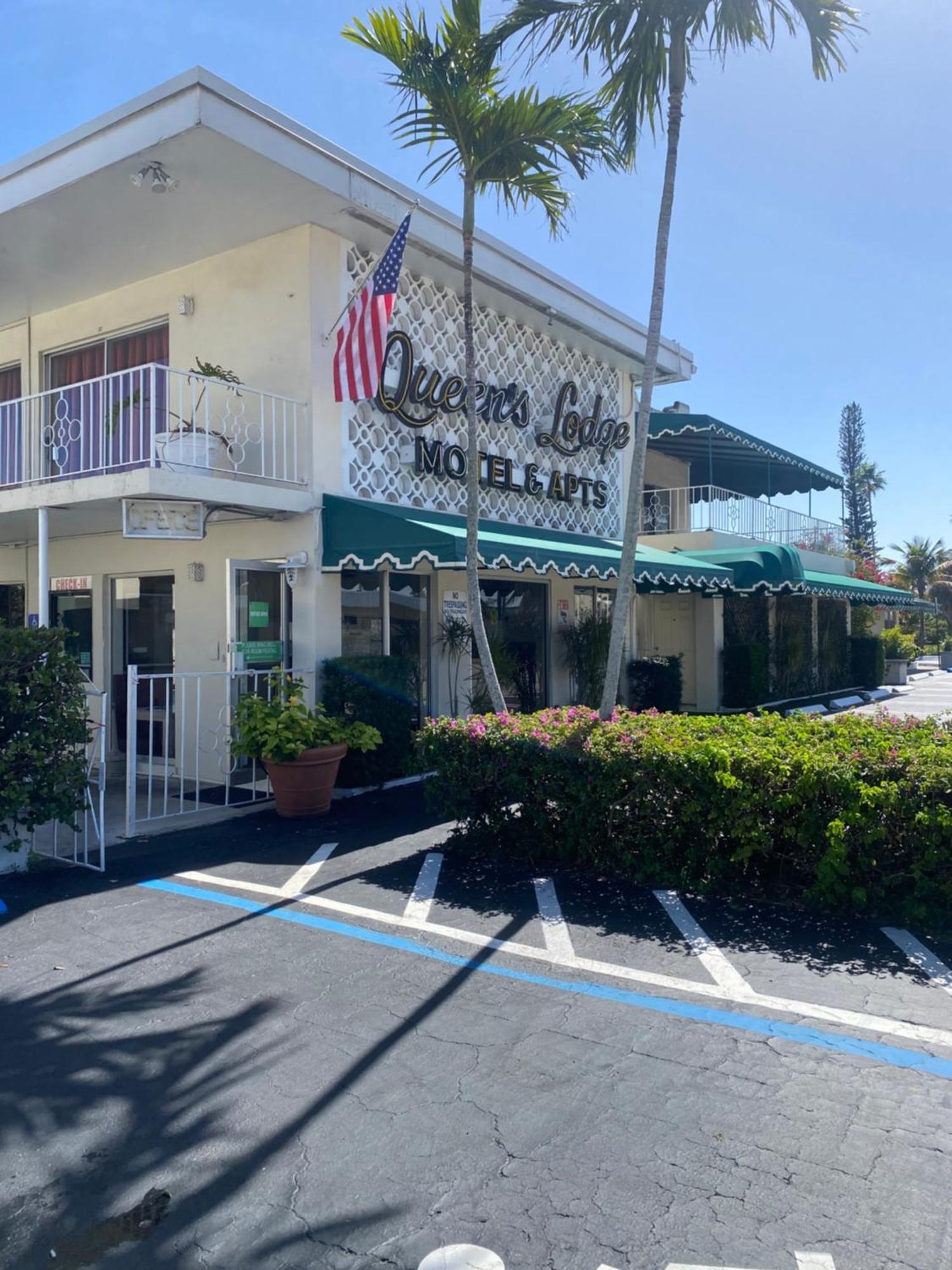 Queens Lodge Motel West Palm Beach Exterior photo