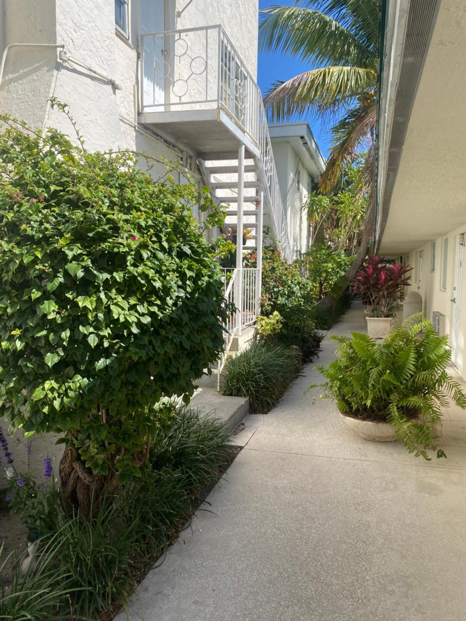 Queens Lodge Motel West Palm Beach Exterior photo